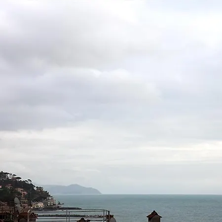 Seaview Rapallo's Heart Skyline * Rapallo