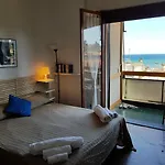 Seaview Rapallo's Heart Skyline Apartman *